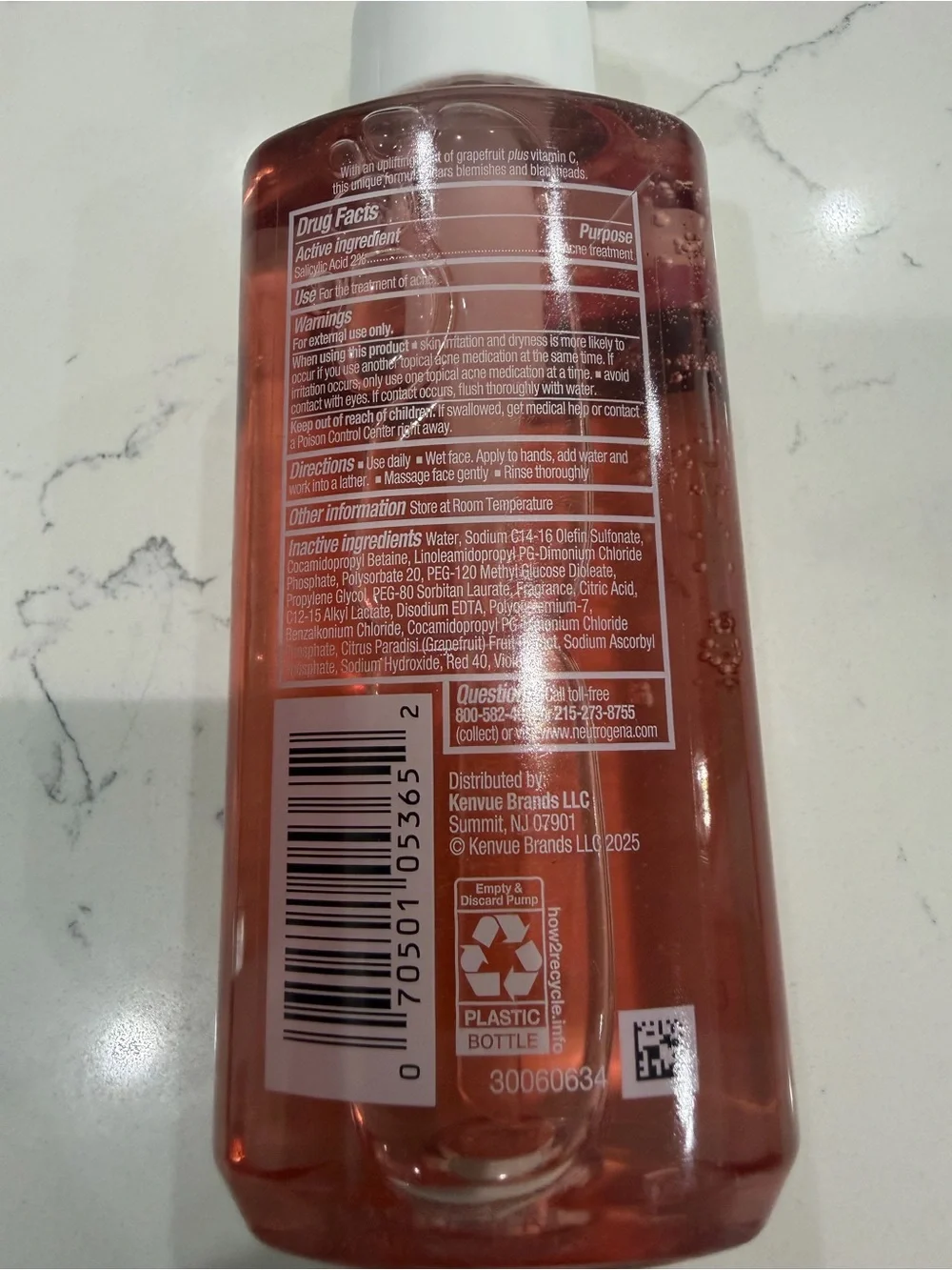 Neutrogena Oil-Free Acne Wash Pink Grapefruit Facial Cleanser - Pink/White Pump